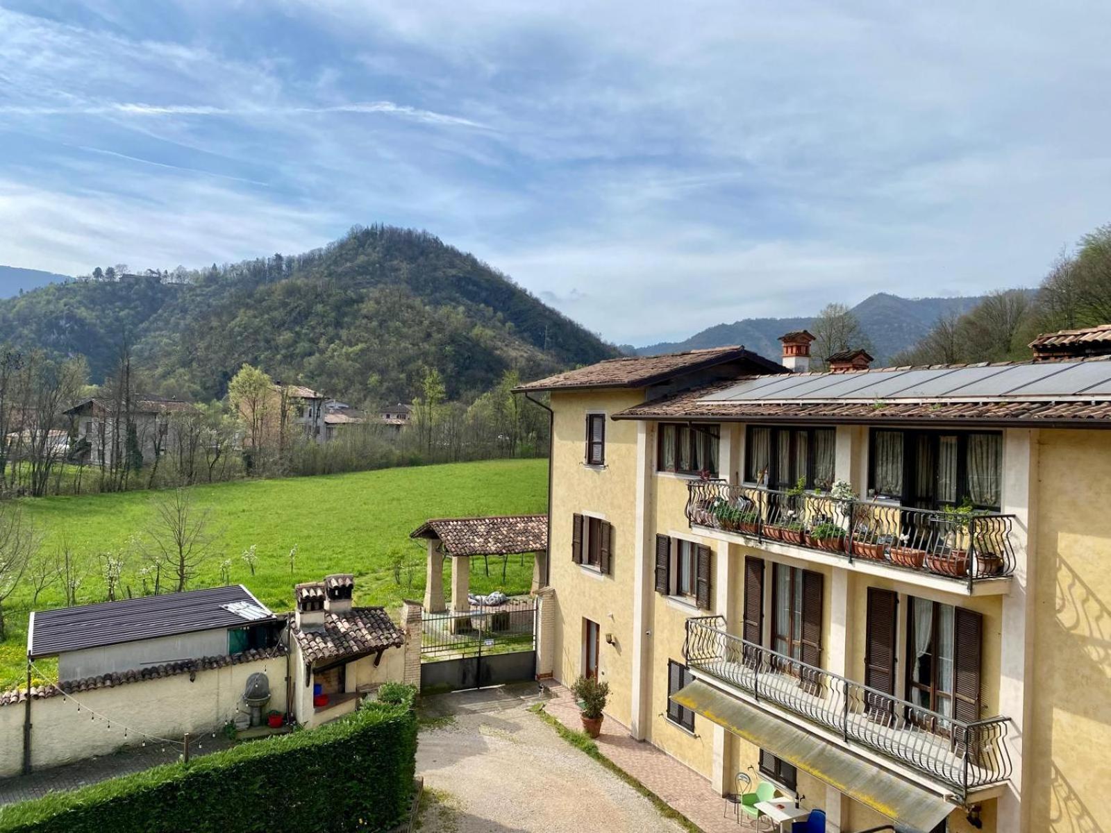 Agriturismo Rocca Dei Marchesi Sabbio Chiese Bagian luar foto