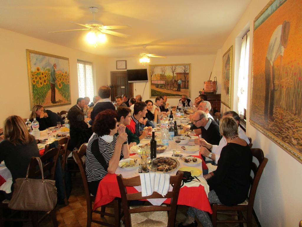 Agriturismo Rocca Dei Marchesi Sabbio Chiese Bagian luar foto